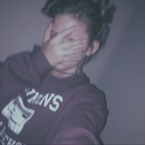 Meet your Posher, Lola